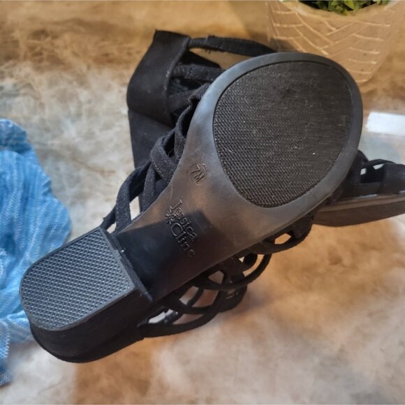 Jessica Kline  lace up heels  NWOT - Picture 4 of 4